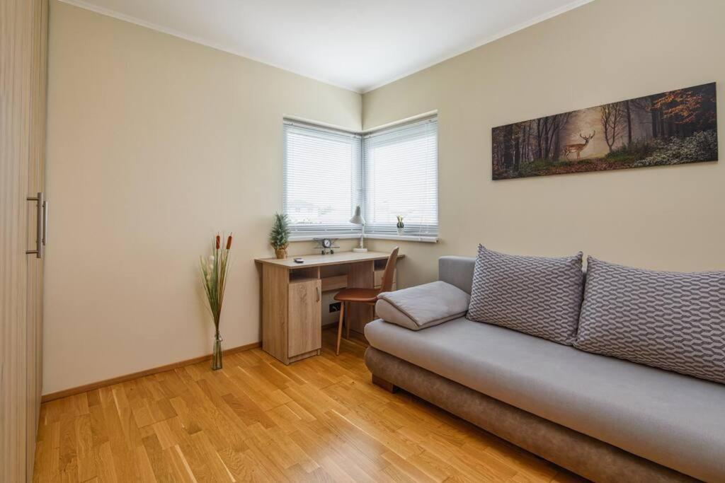 Abg House Ecser מראה חיצוני תמונה