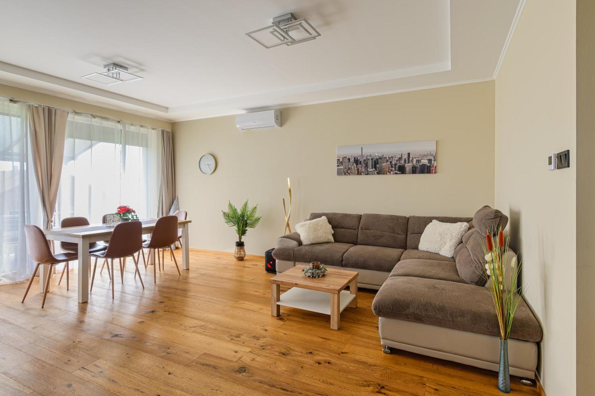 Abg House Ecser מראה חיצוני תמונה